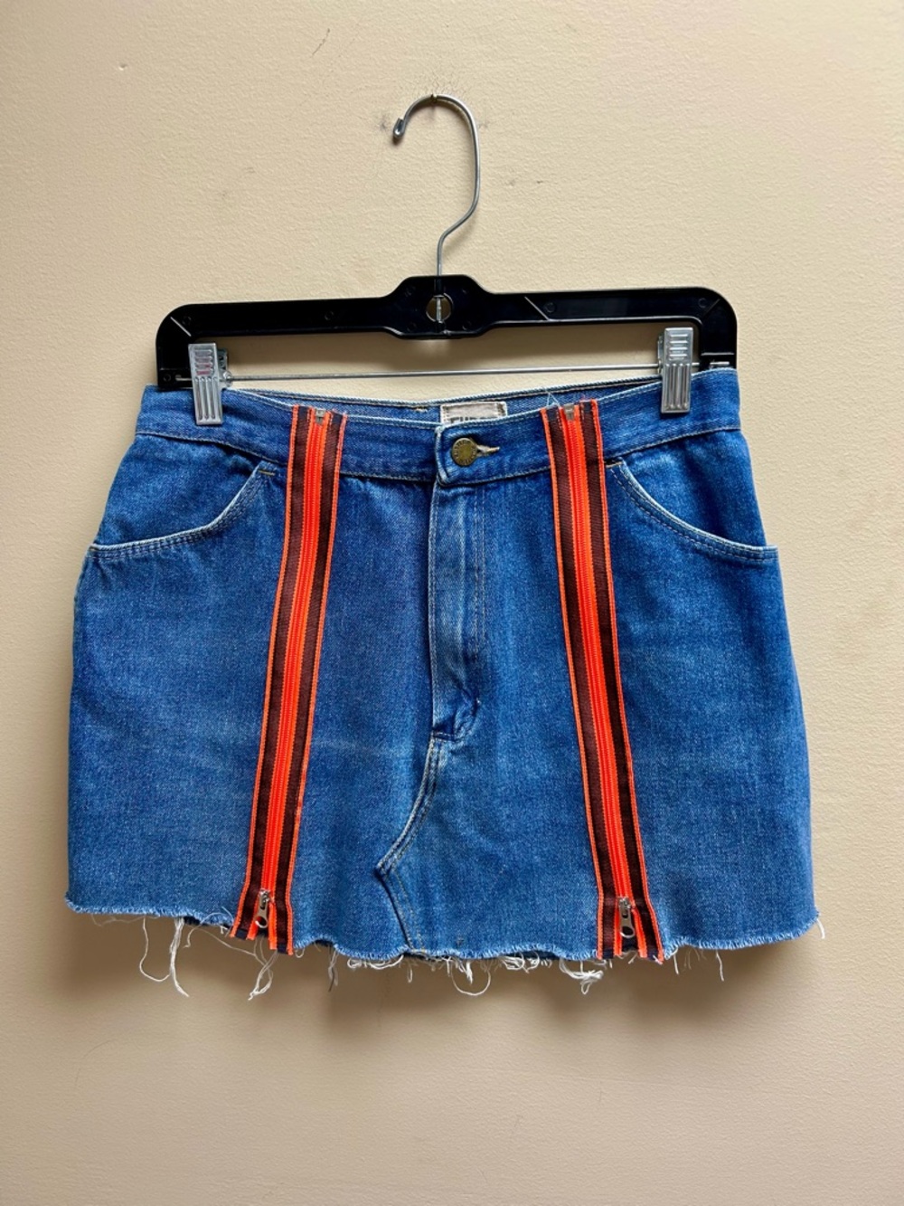 Furst Of A Kind Levi's Denim Reworked Mini Skirt Raw Hem Front Zippers - Picture 2 of 5